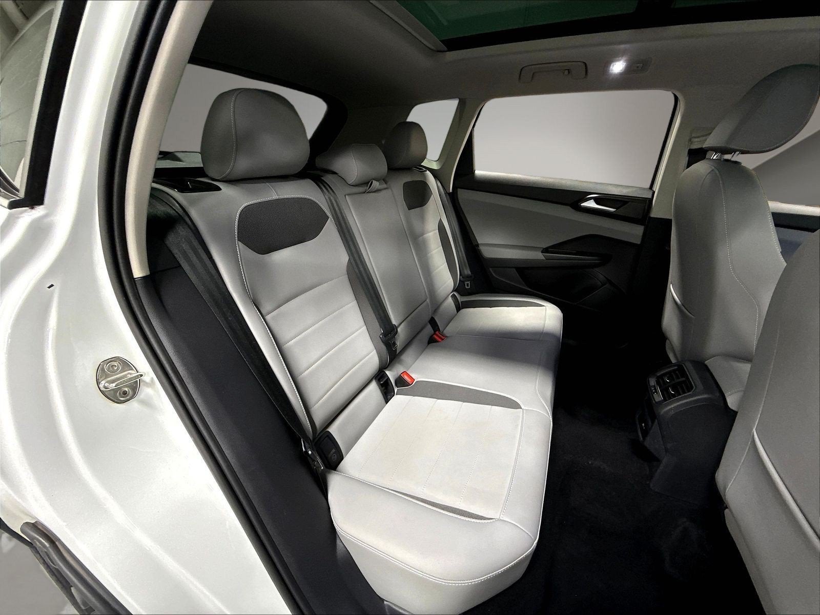 2022 Volkswagen Taos SE AWD w/Sunroof