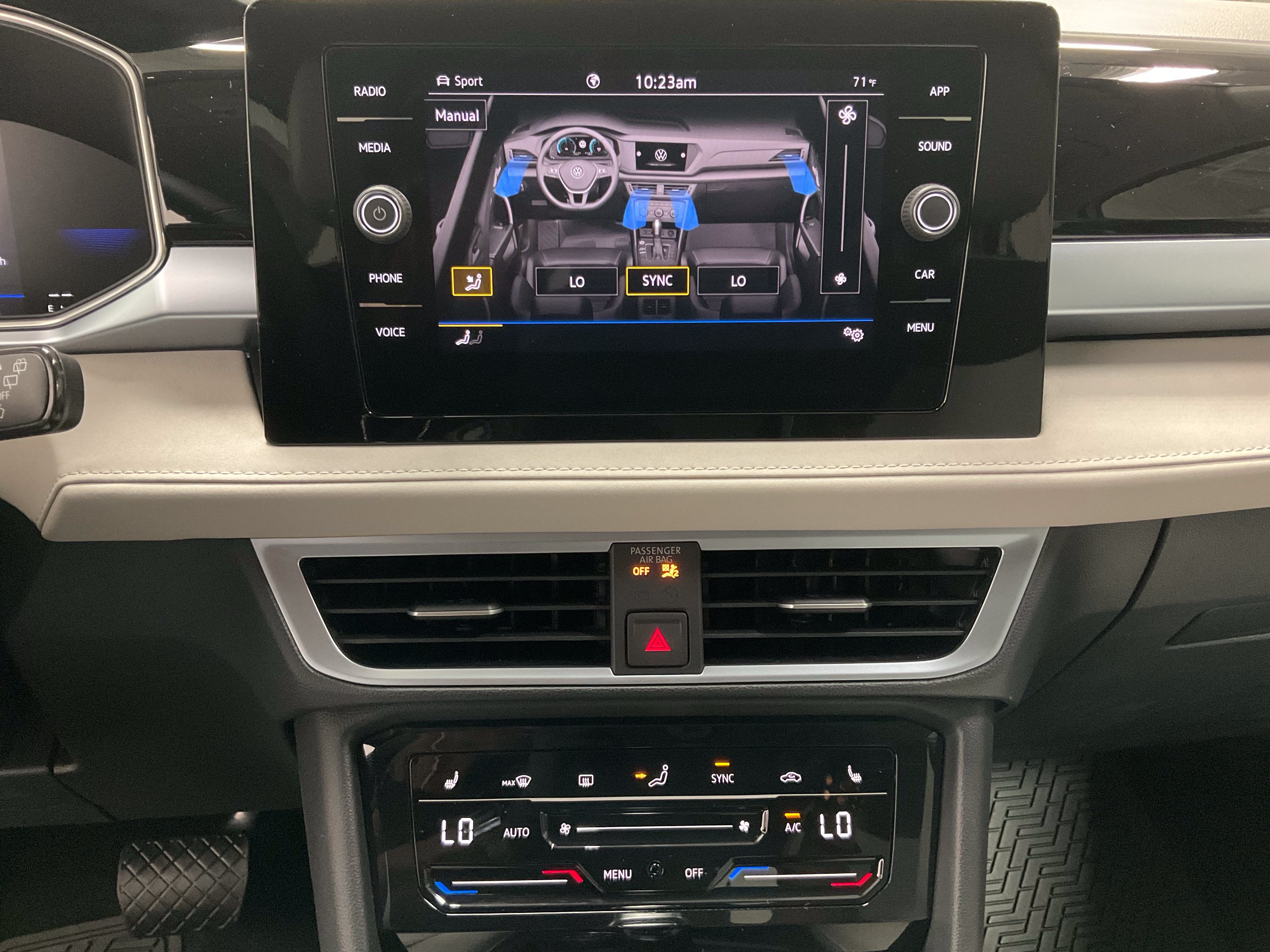 2026 Volkswagen Taos SE