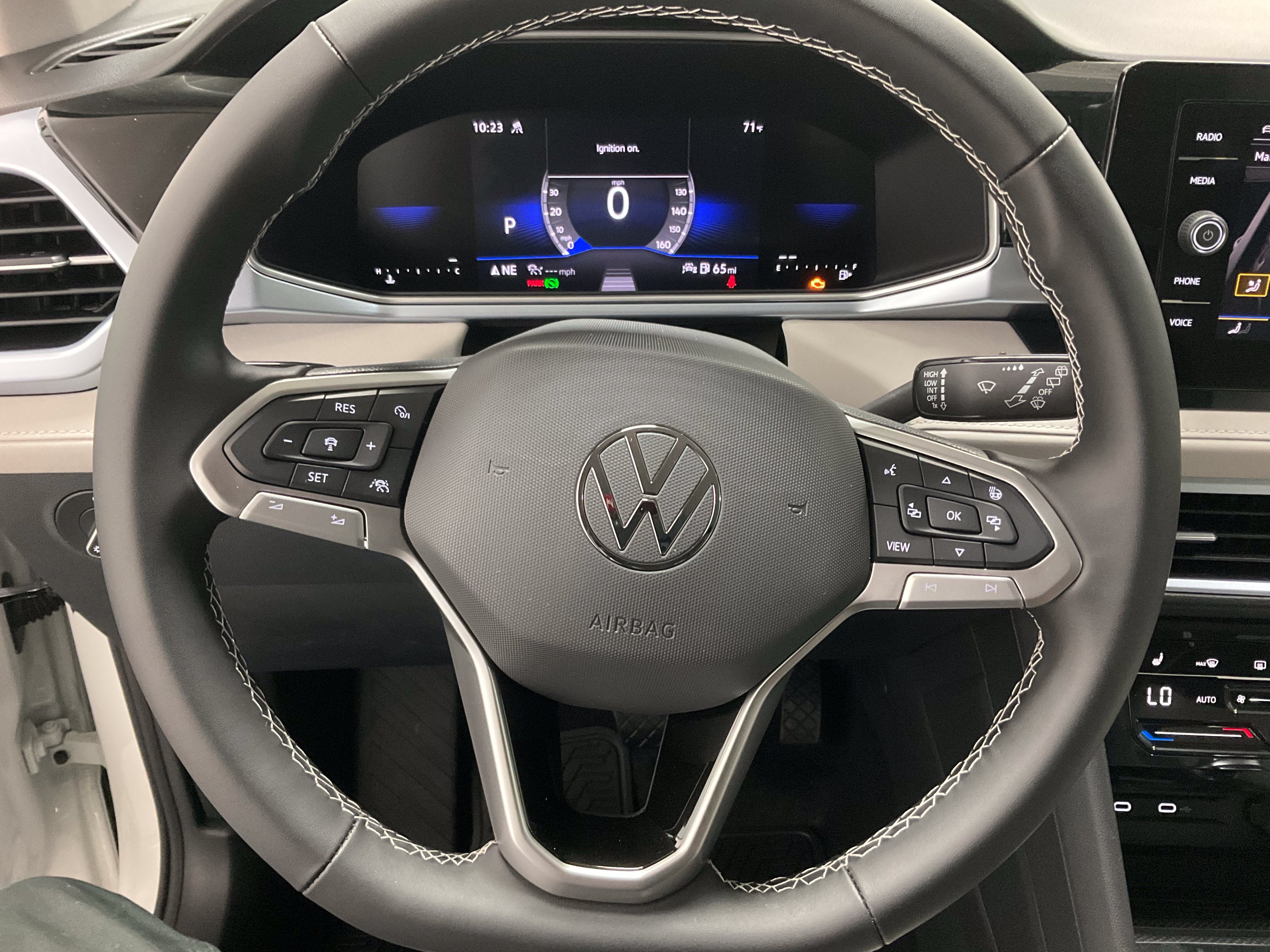 2026 Volkswagen Taos SE