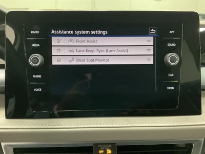 2025 Volkswagen Taos SE