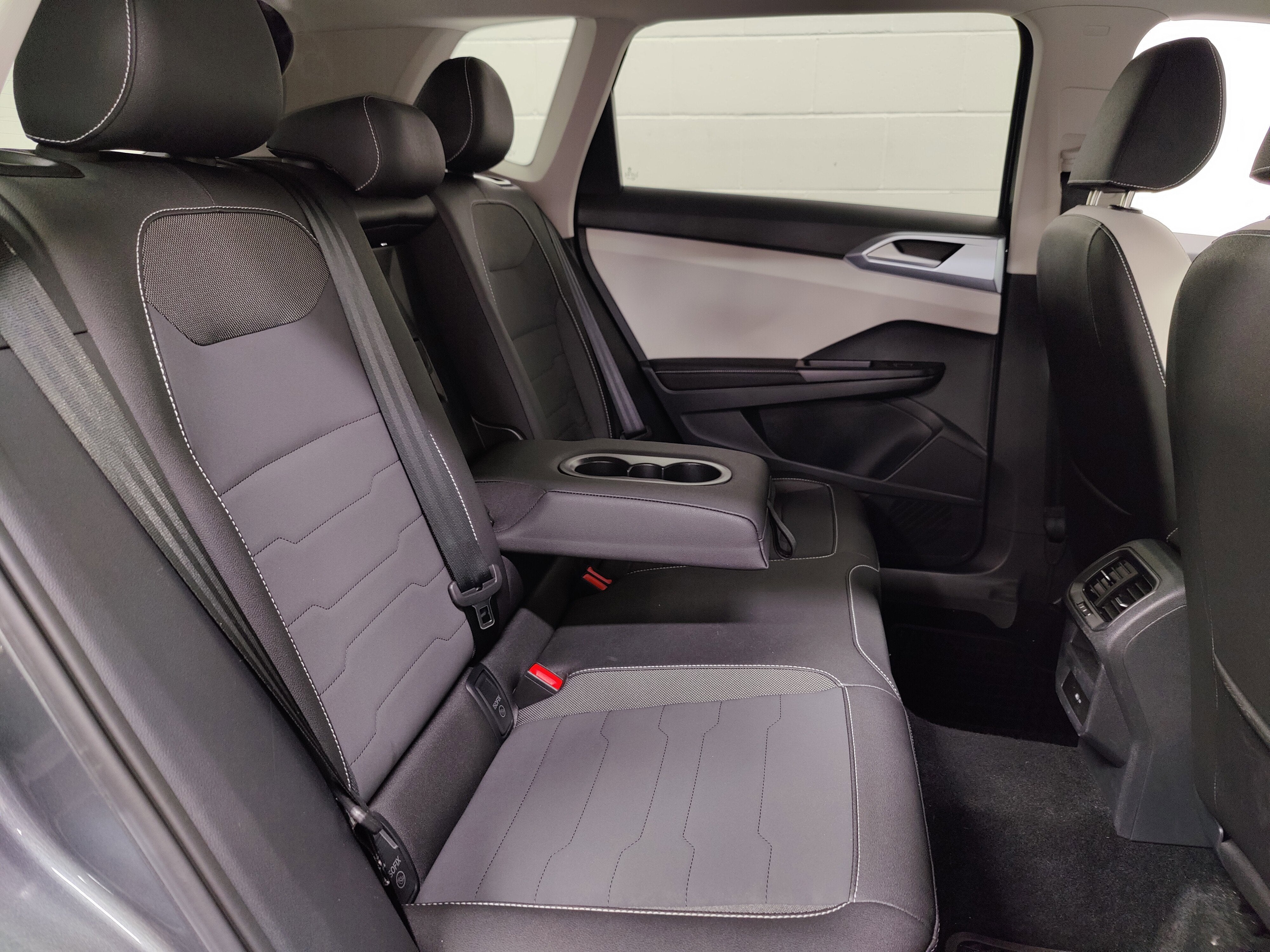 2025 Volkswagen Taos SE 4-Motion AWD