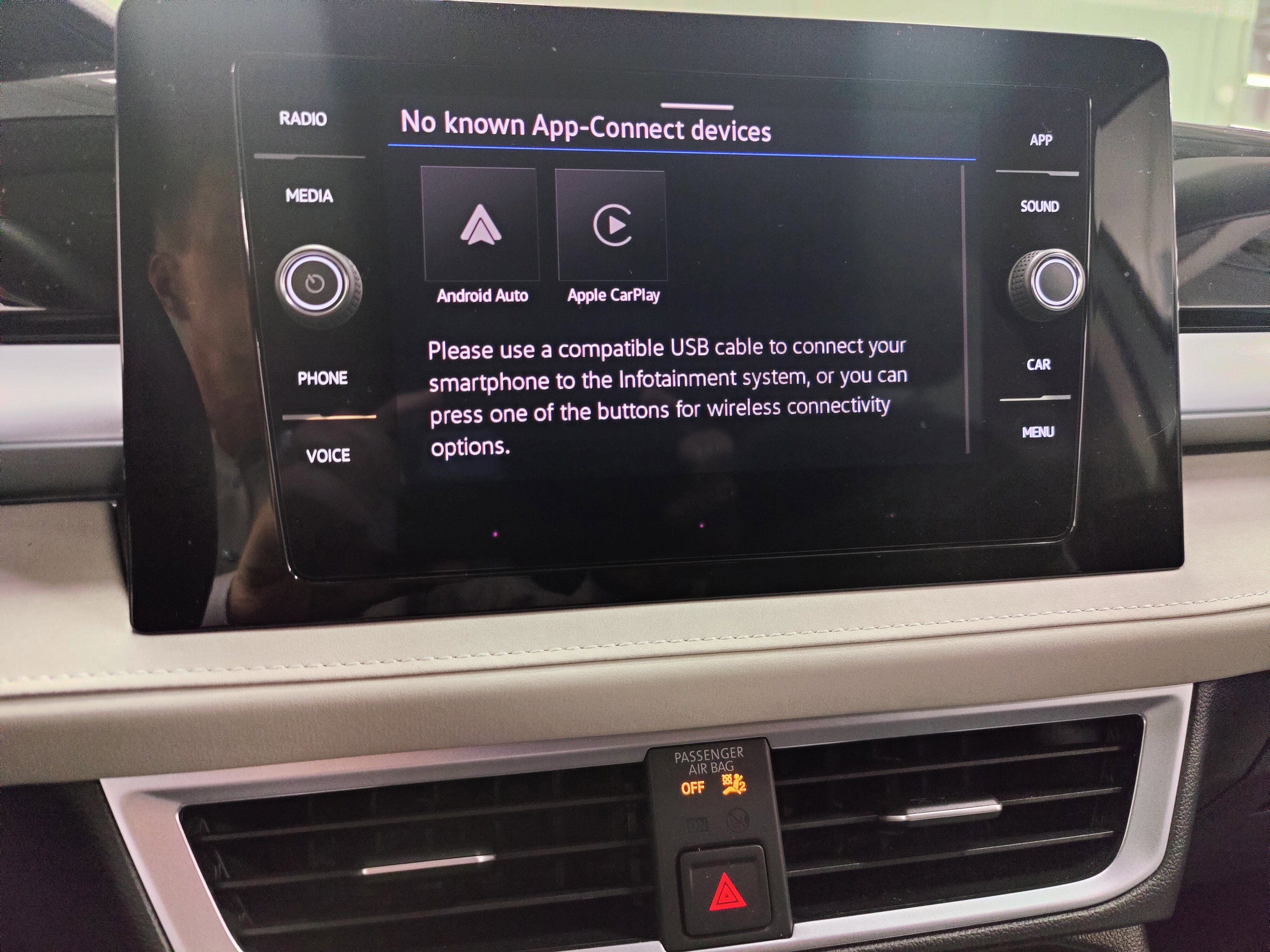 2025 Volkswagen Taos SE 4-Motion AWD