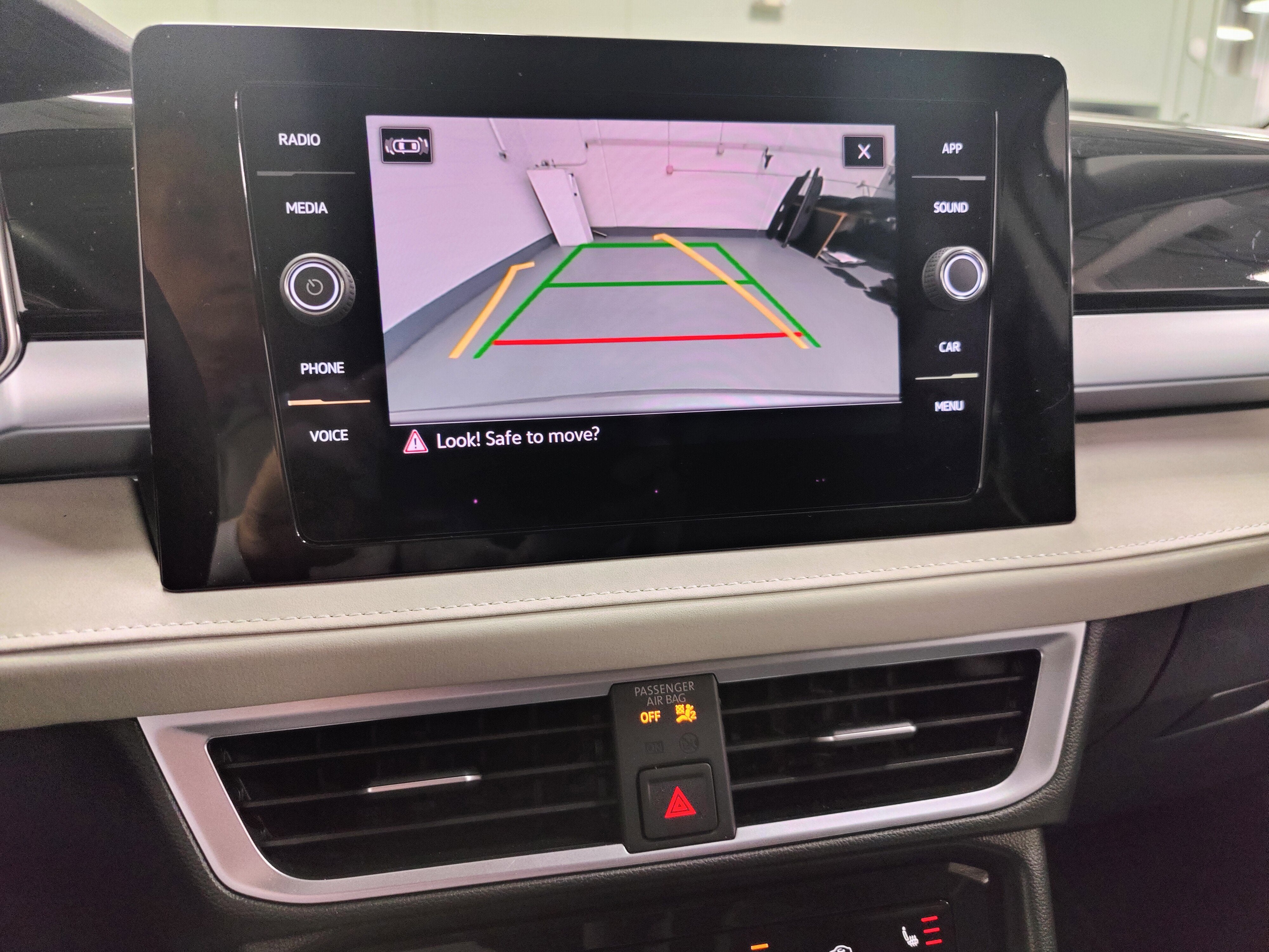 2025 Volkswagen Taos SE 4-Motion AWD