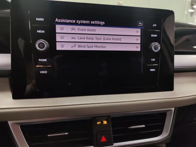 2025 Volkswagen Taos SE 4-Motion AWD