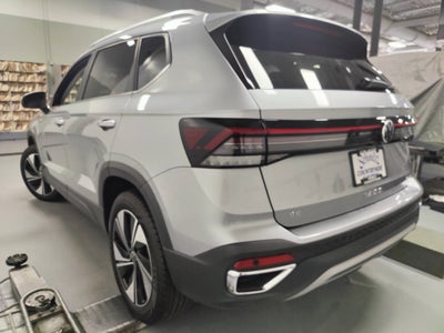 2025 Volkswagen Taos SE 4-Motion AWD
