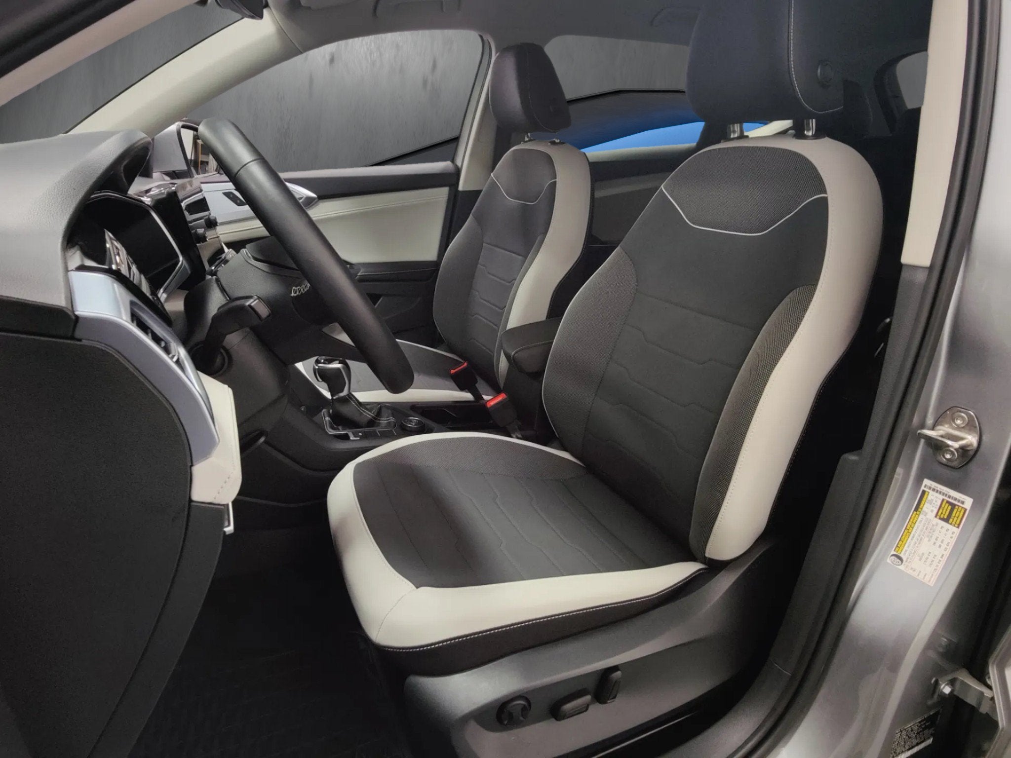 2025 Volkswagen Taos SE 4-Motion AWD