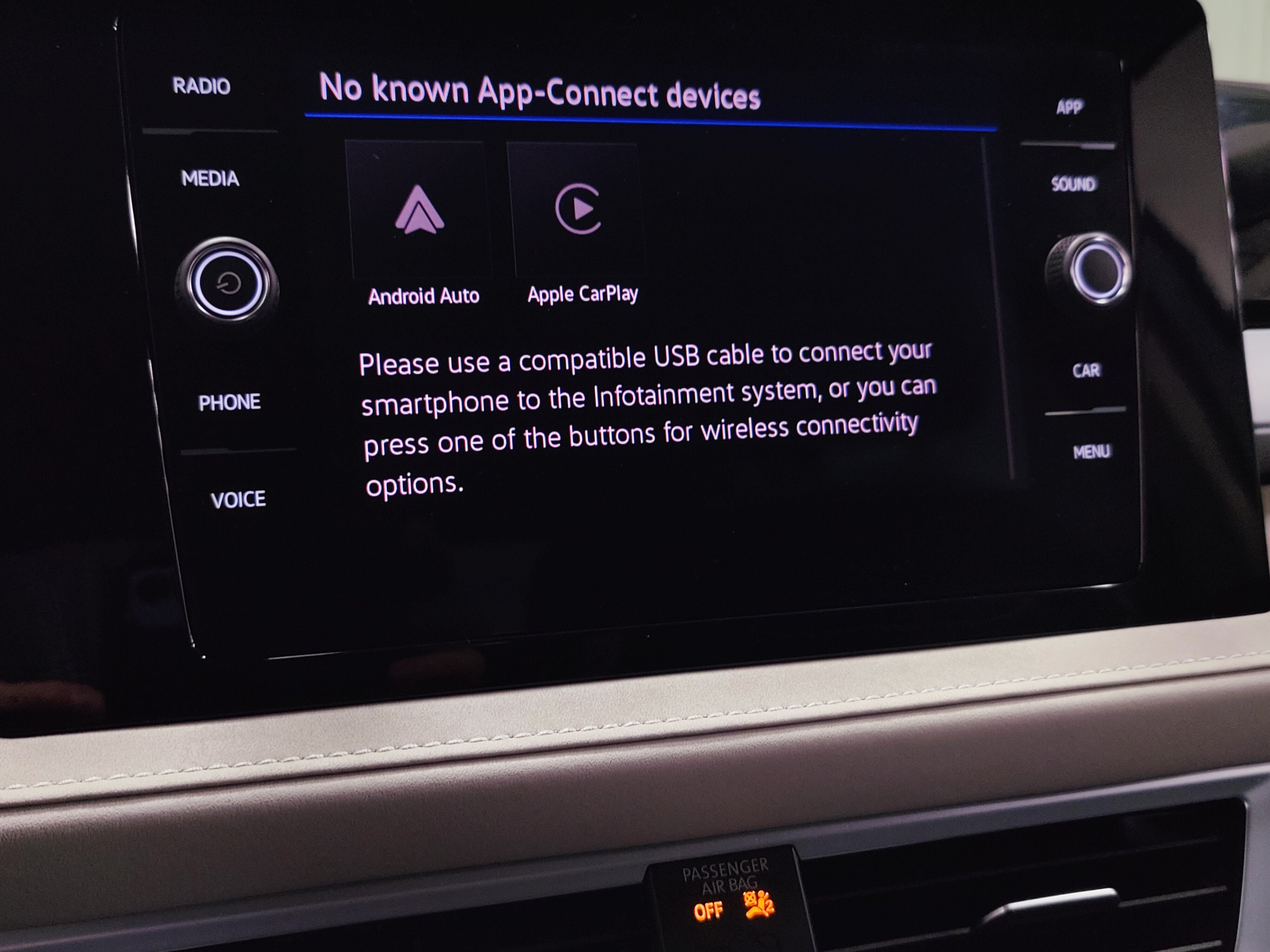 2025 Volkswagen Taos SE 4-Motion AWD