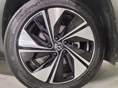 2025 Volkswagen Taos SE 4-Motion AWD