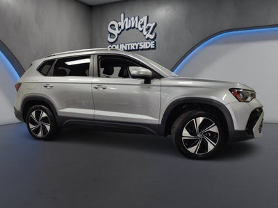 2025 Volkswagen Taos SE 4-Motion AWD