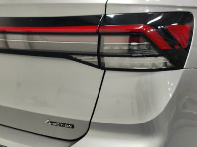 2025 Volkswagen Taos SE 4-Motion AWD