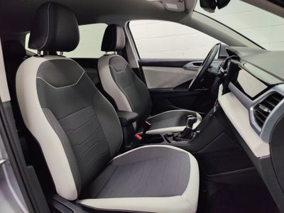 2025 Volkswagen Taos SE 4-Motion AWD