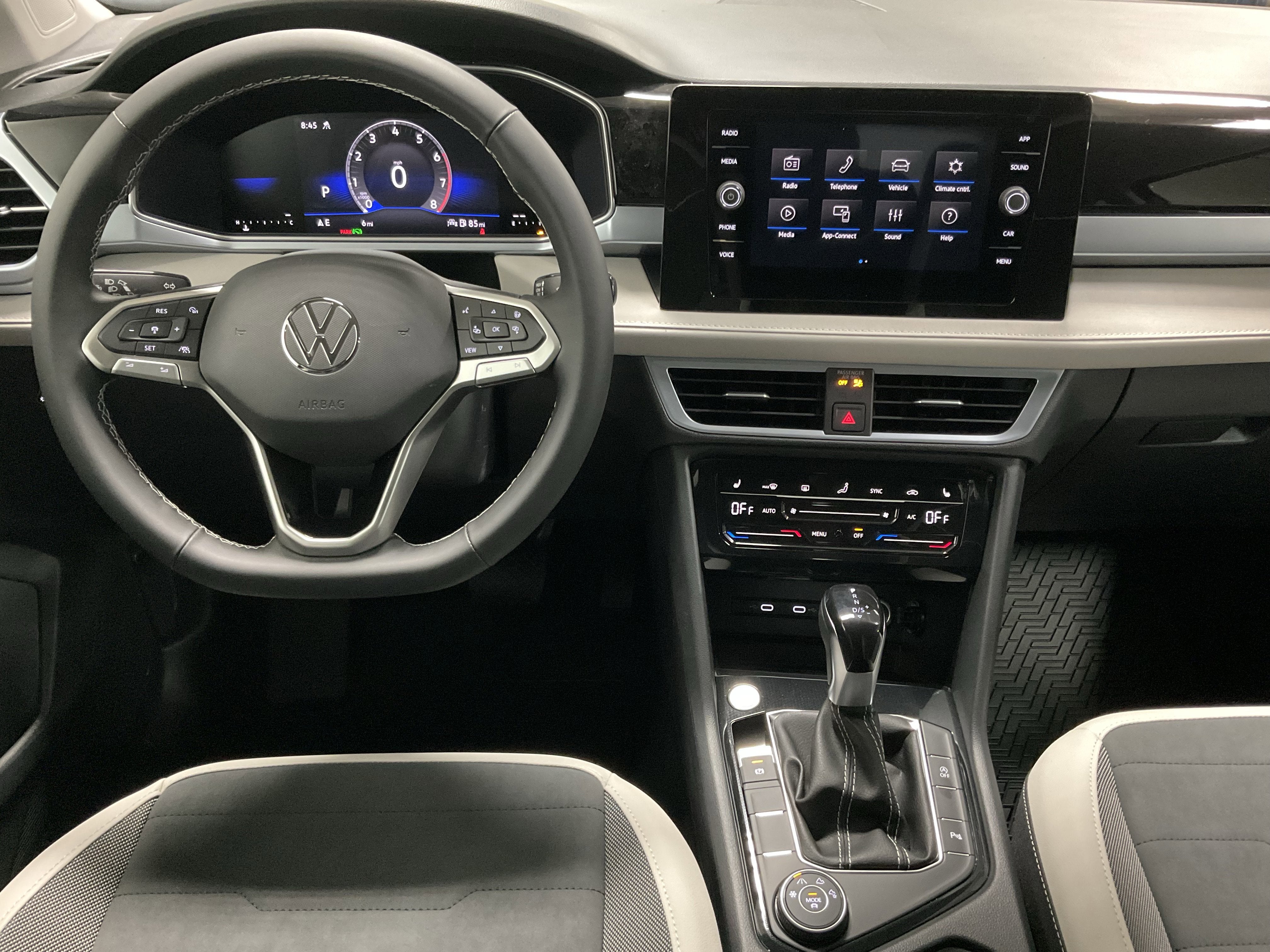 2026 Volkswagen Taos SE