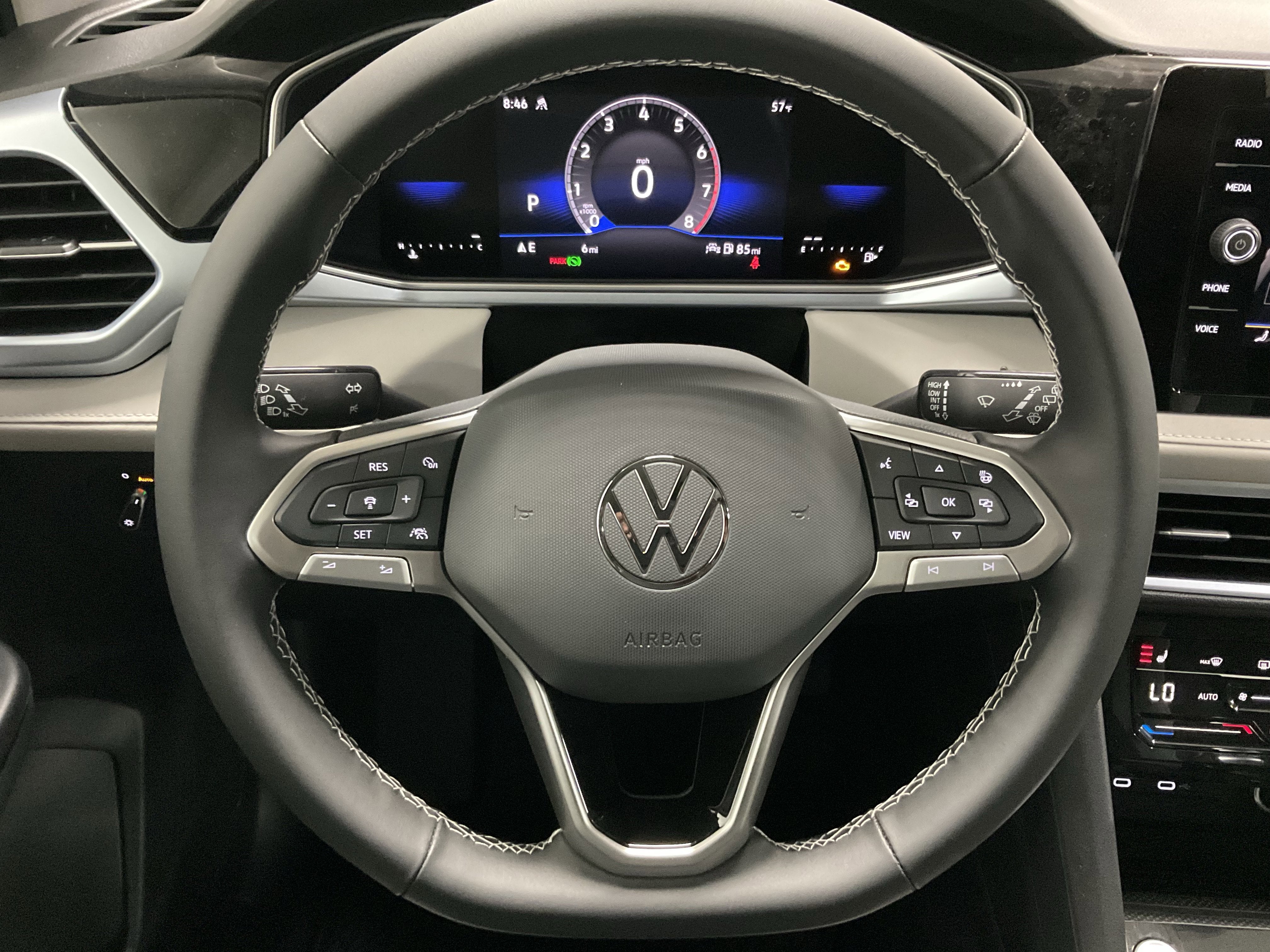 2026 Volkswagen Taos SE