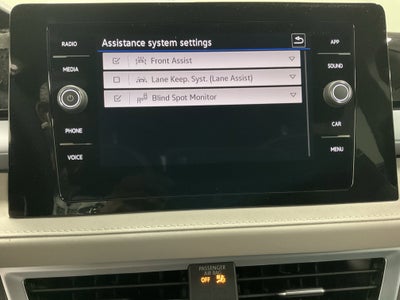 2026 Volkswagen Taos SE
