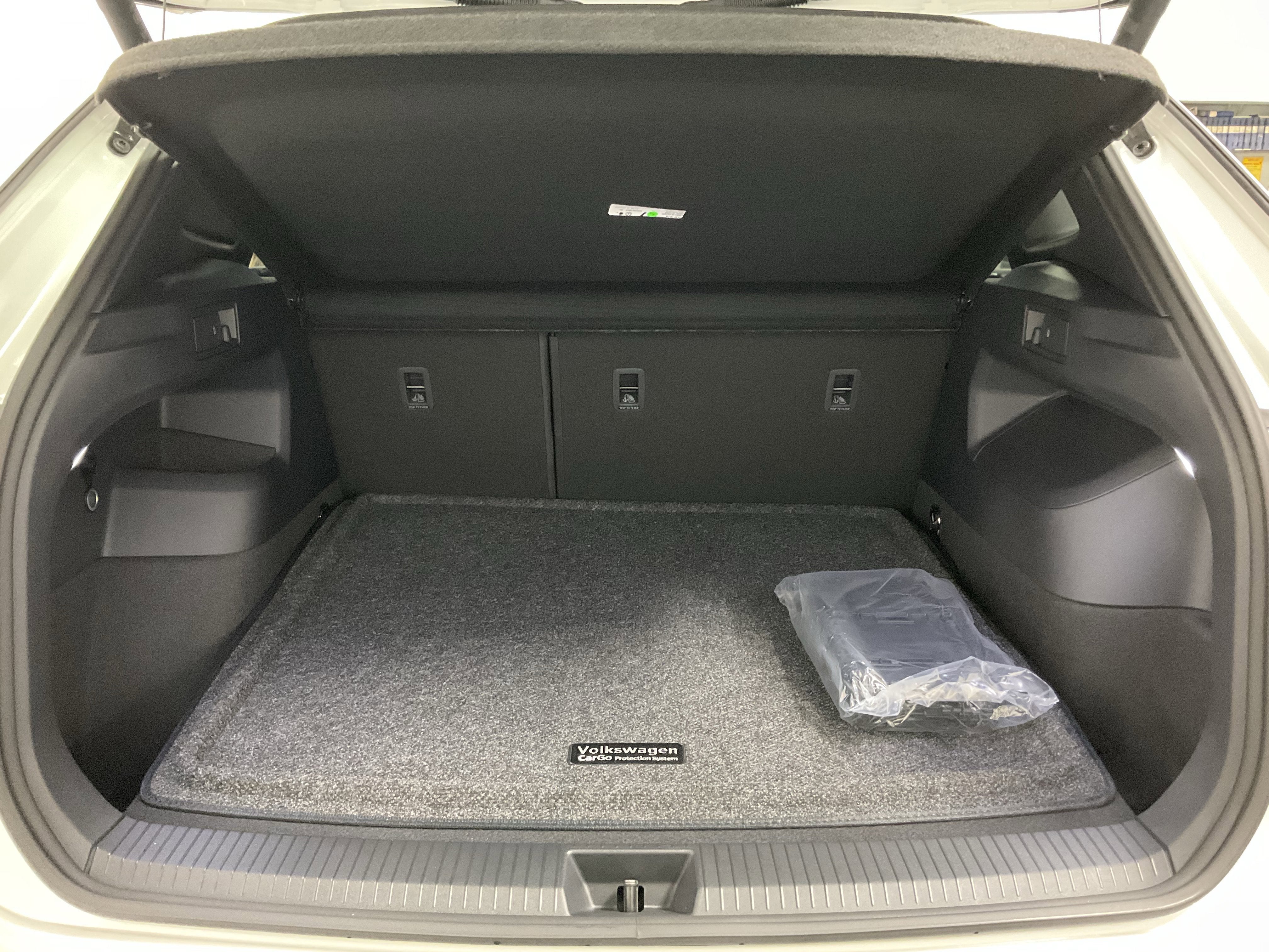 2026 Volkswagen Tiguan SEL R-Line Turbo