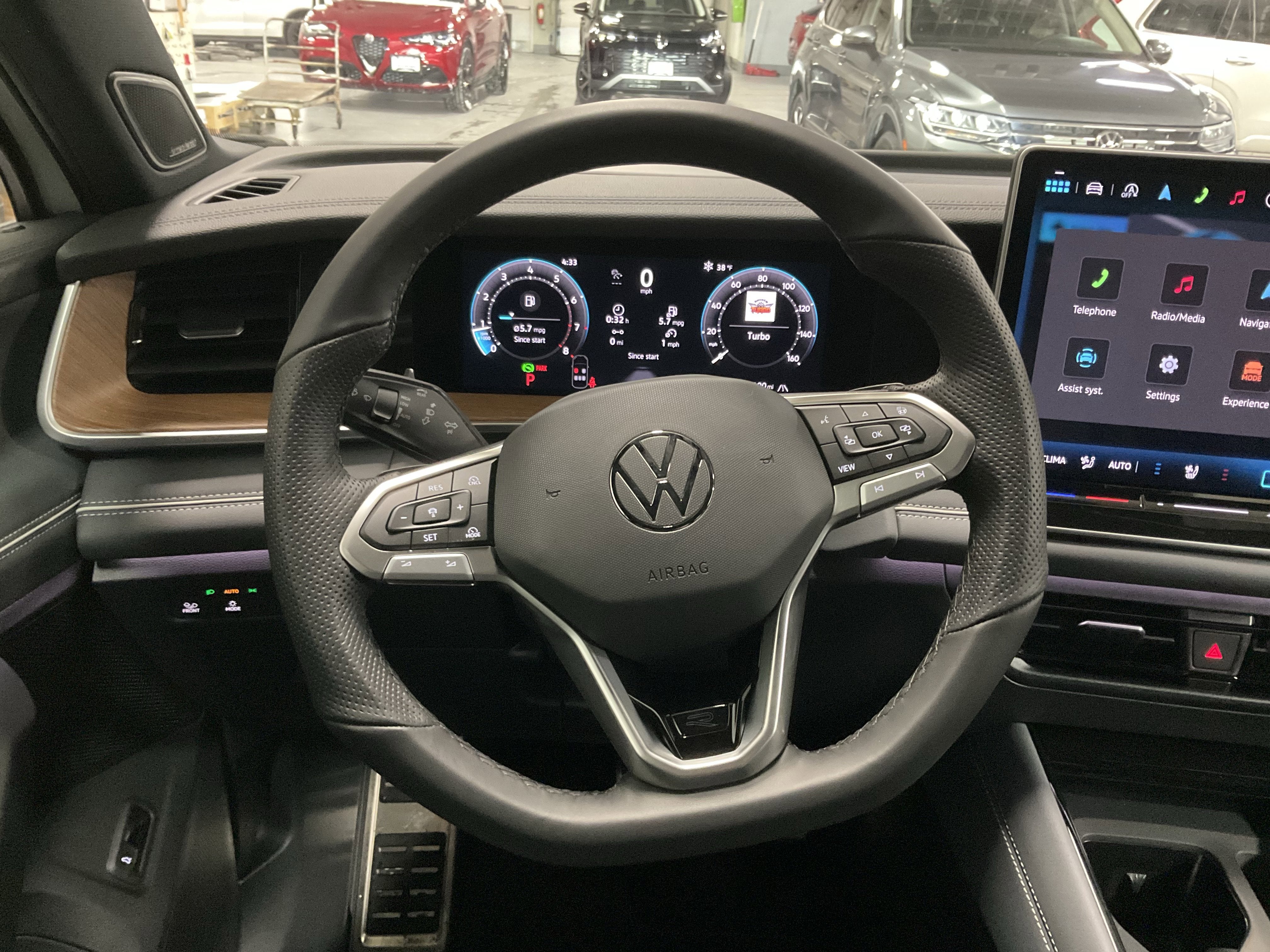 2026 Volkswagen Tiguan SEL R-Line Turbo