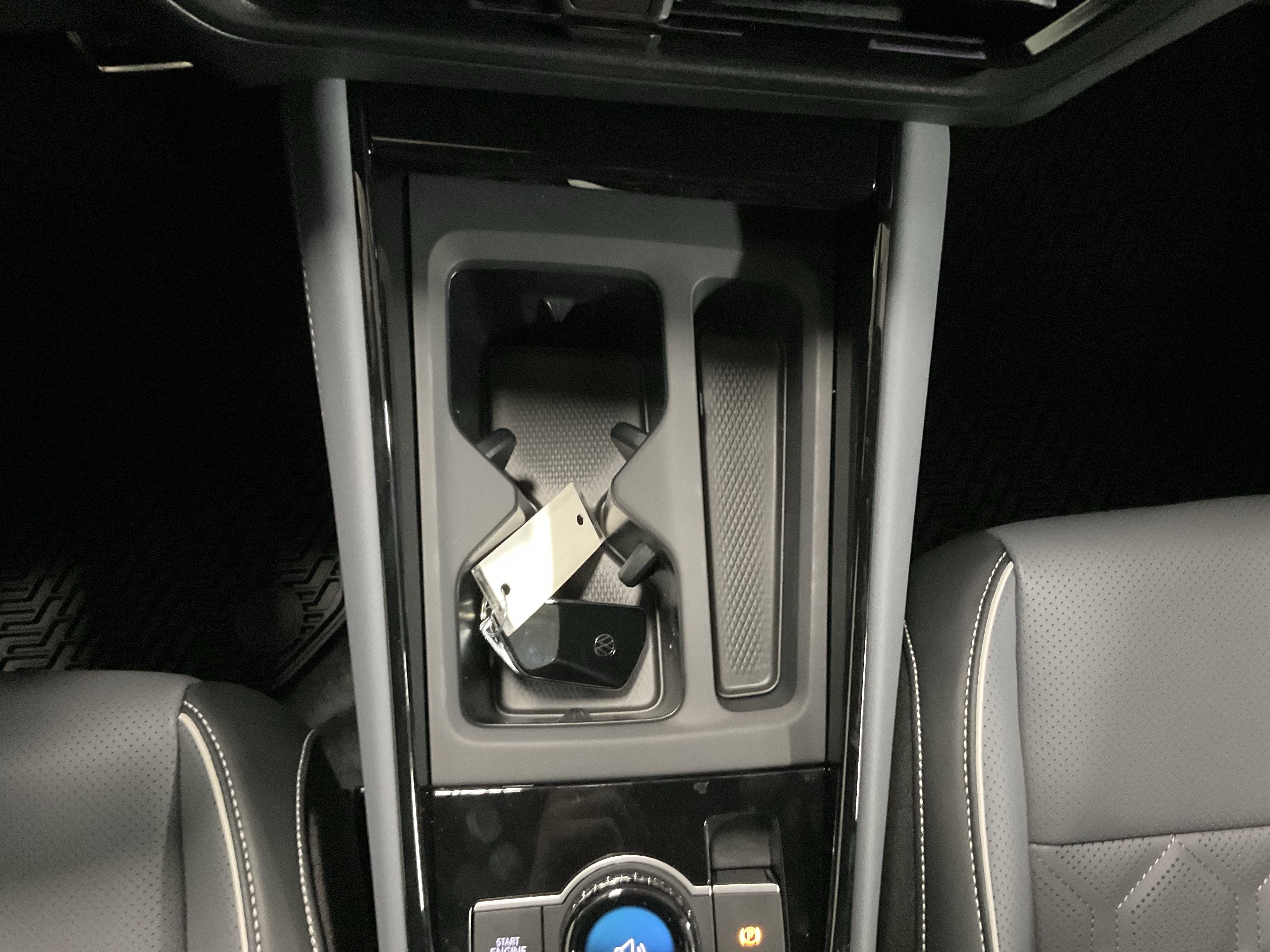 2026 Volkswagen Tiguan SEL R-Line Turbo