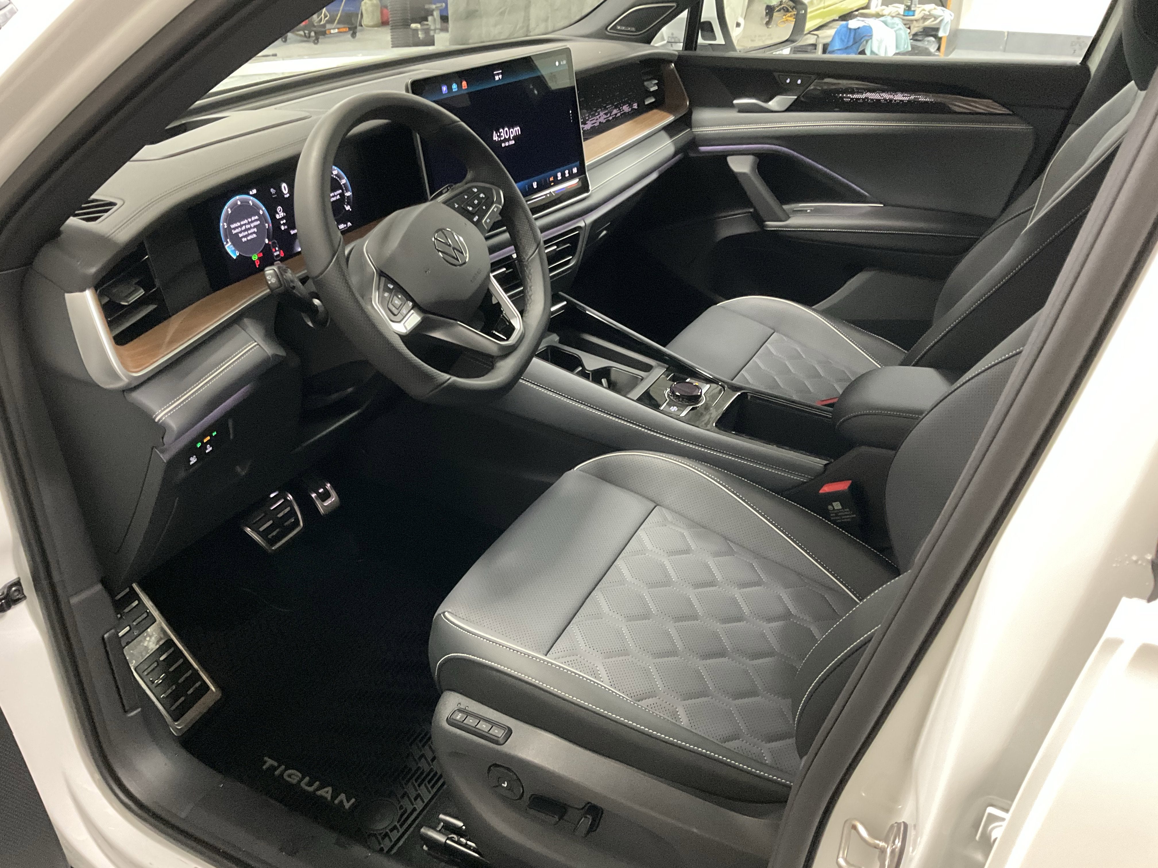 2026 Volkswagen Tiguan SEL R-Line Turbo