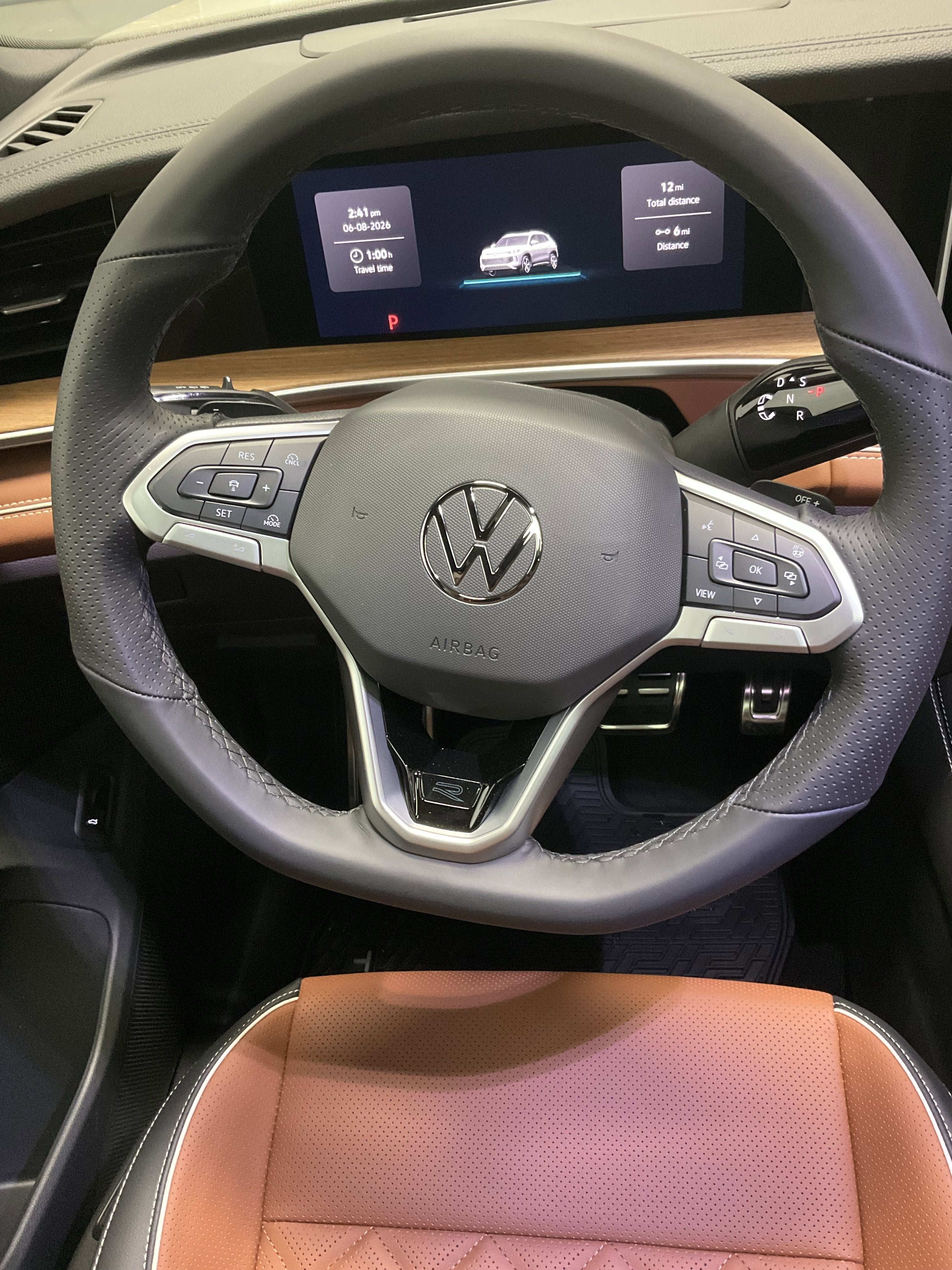 2026 Volkswagen Tiguan SEL R-Line Turbo