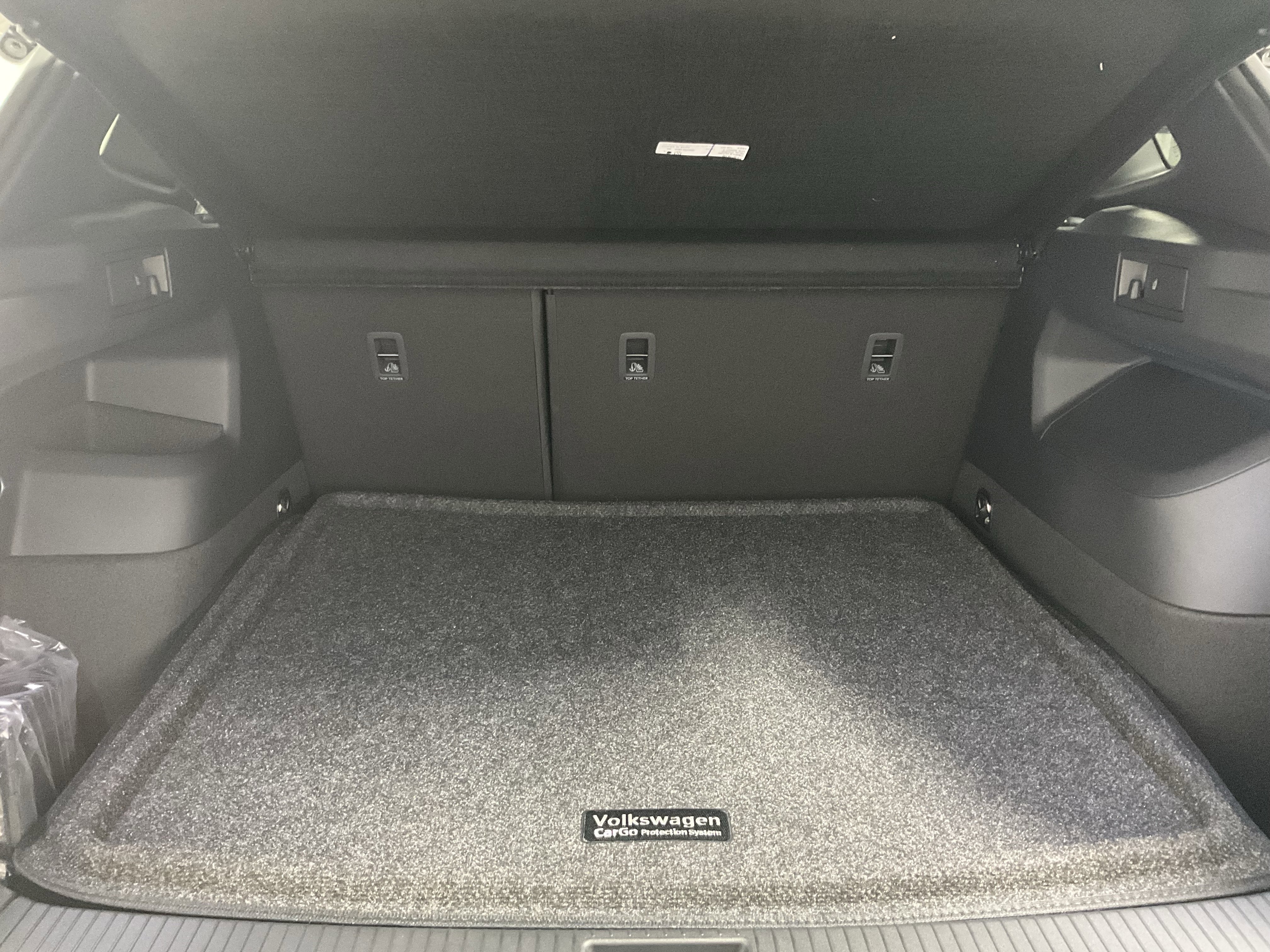 2026 Volkswagen Tiguan SEL R-Line Turbo