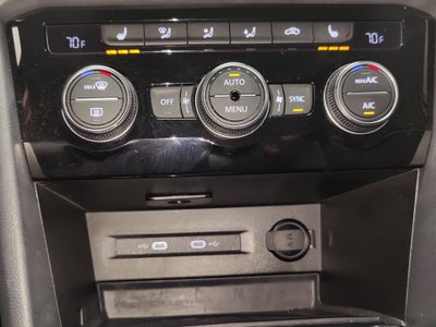 2024 Volkswagen Taos SE 4-Motion AWD