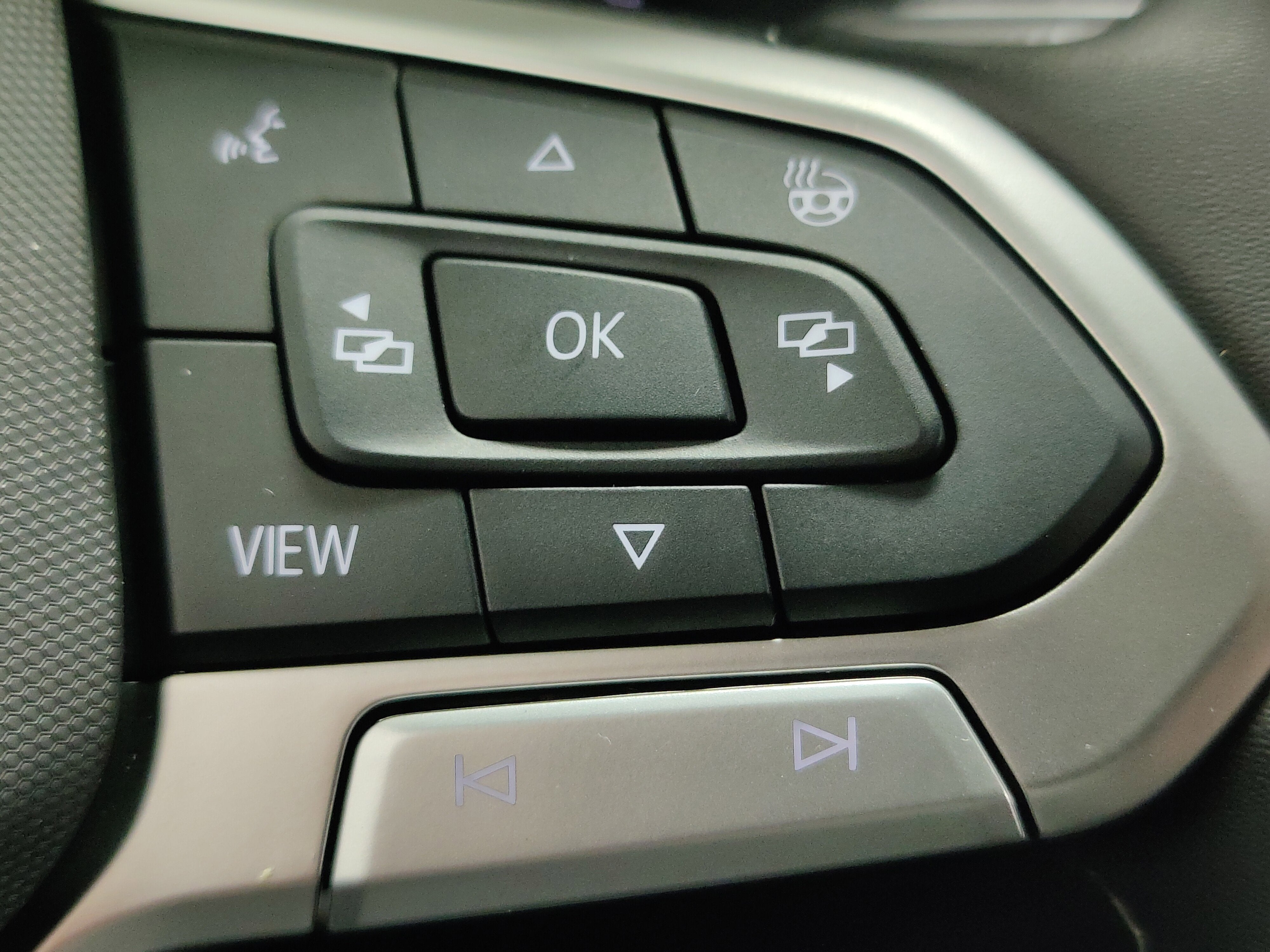 2024 Volkswagen Taos SE 4-Motion AWD