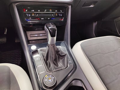 2025 Volkswagen Taos SE AWD w/Sunroof