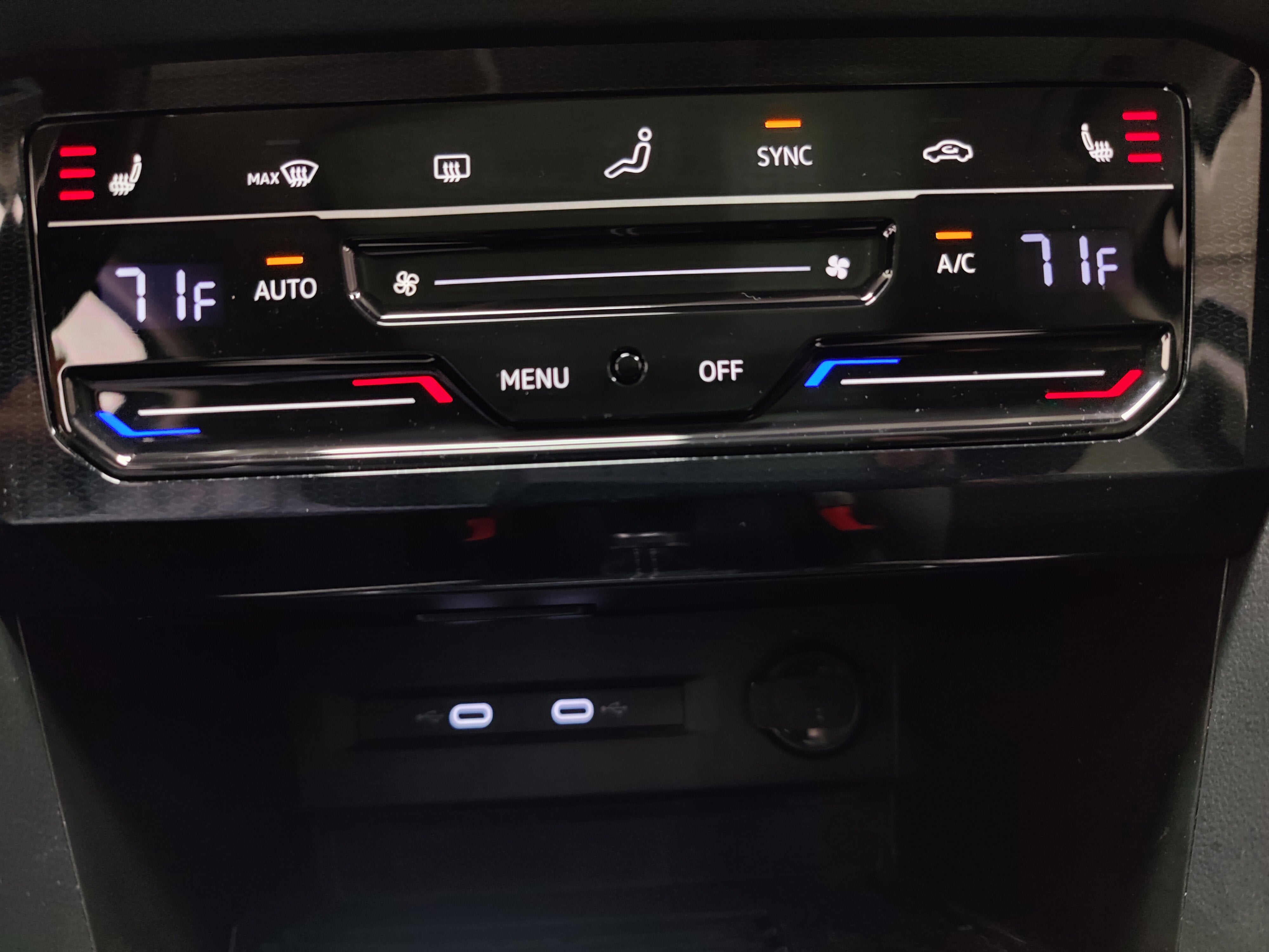 2025 Volkswagen Taos SE AWD w/Sunroof