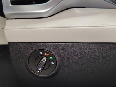 2025 Volkswagen Taos SE AWD w/Sunroof