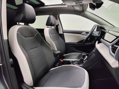 2025 Volkswagen Taos SE AWD w/Sunroof