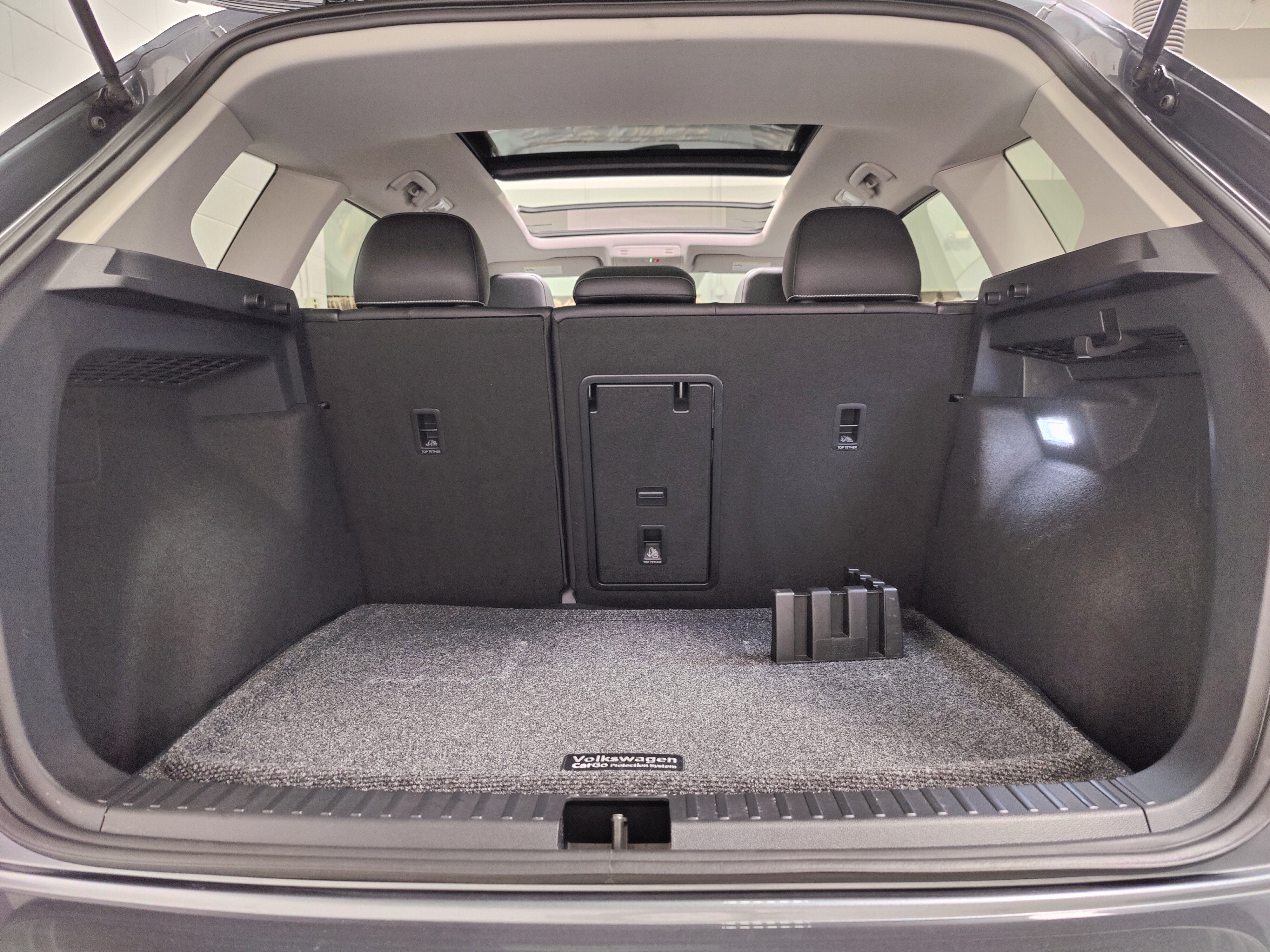2025 Volkswagen Taos SE AWD w/Sunroof