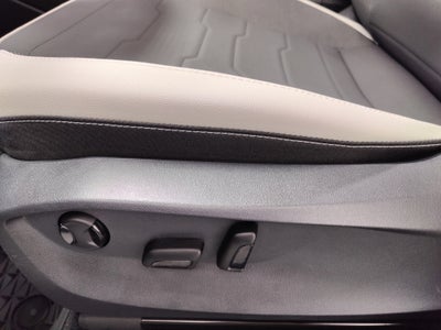 2025 Volkswagen Taos SE AWD w/Sunroof