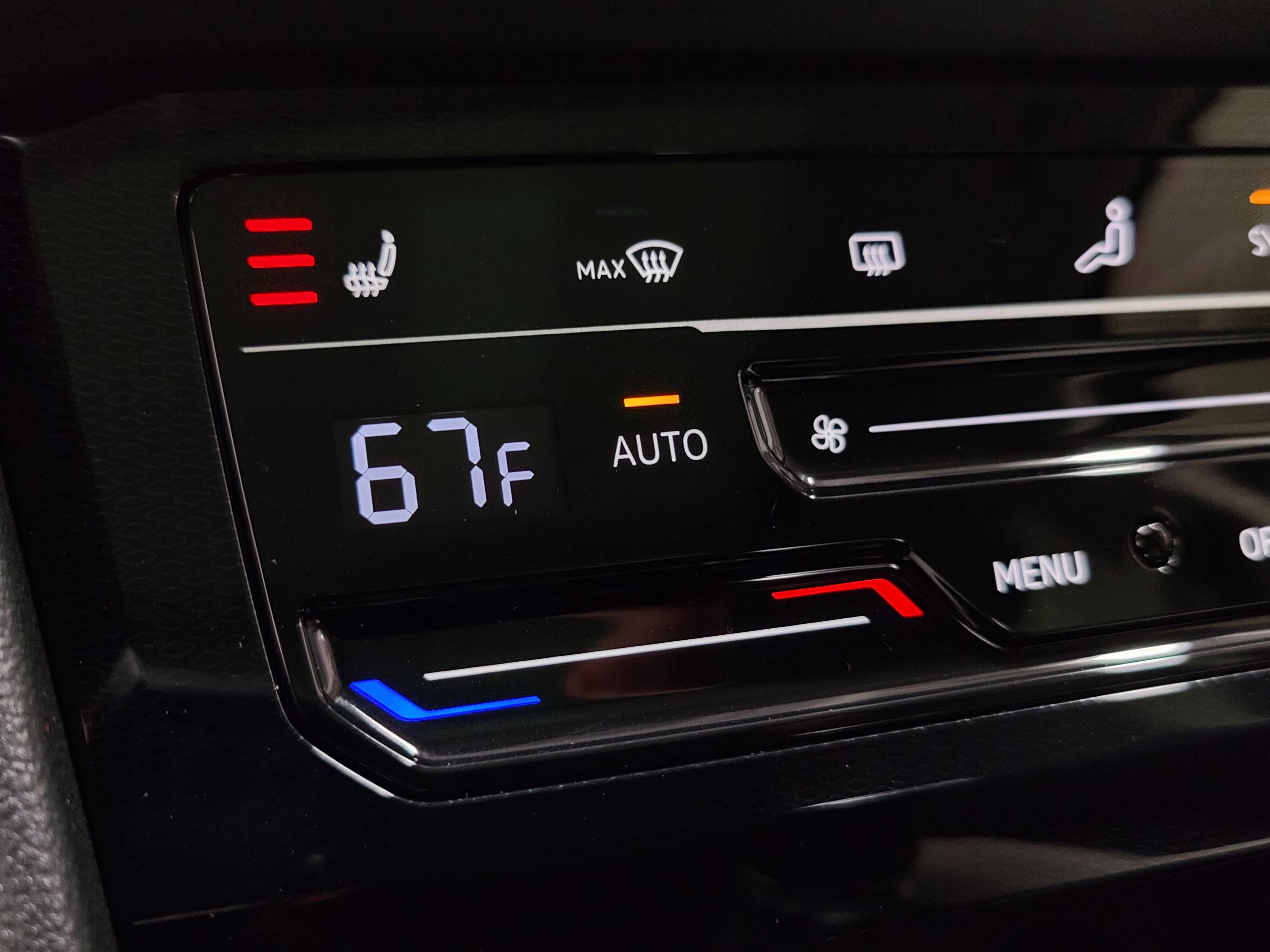 2025 Volkswagen Taos SE AWD w/Sunroof