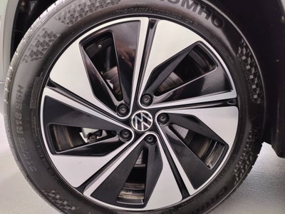 2025 Volkswagen Taos SE AWD w/Sunroof