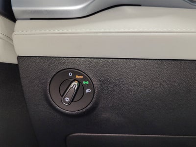 2025 Volkswagen Taos SE AWD w/Sunroof