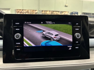 2025 Volkswagen Taos SE