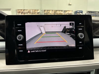 2025 Volkswagen Taos SE