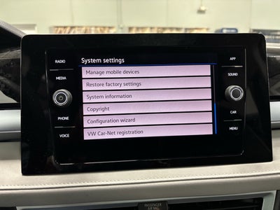 2025 Volkswagen Taos SE