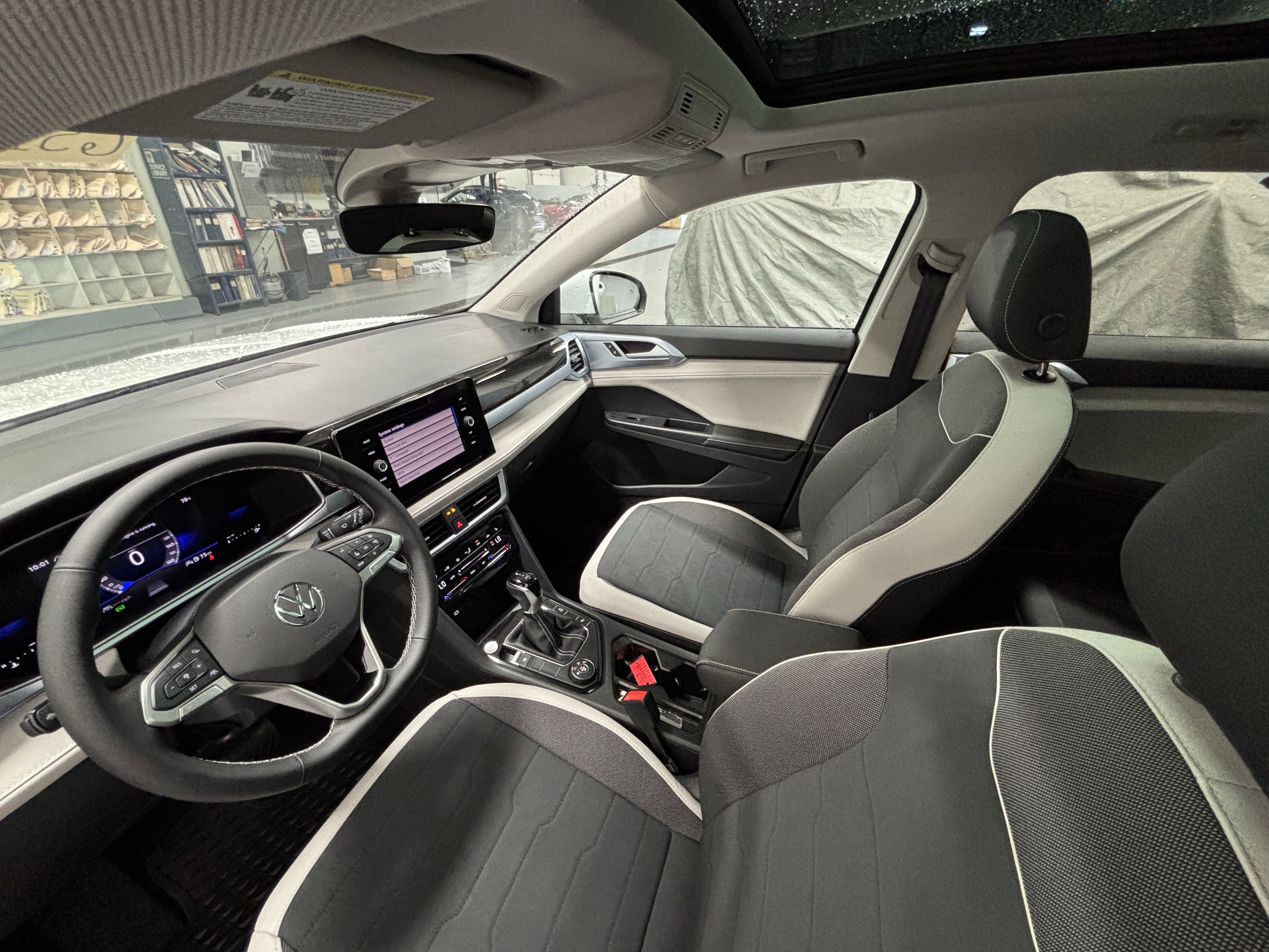 2025 Volkswagen Taos SE