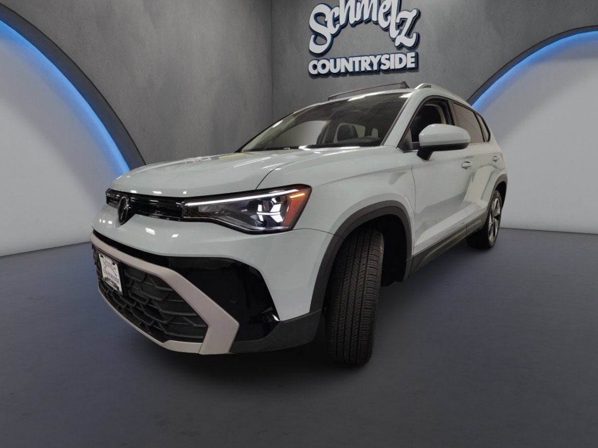 2025 Volkswagen Taos SE AWD w/Sunroof