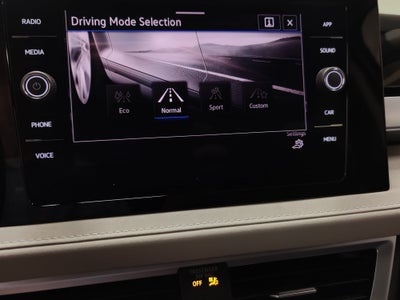 2025 Volkswagen Taos SE AWD w/Sunroof