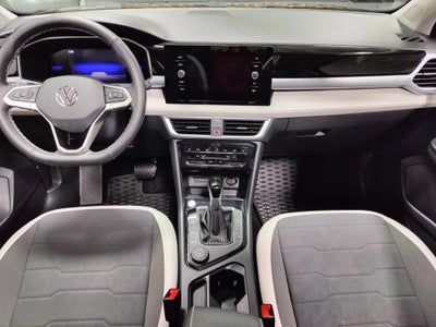 2025 Volkswagen Taos SE AWD w/Sunroof