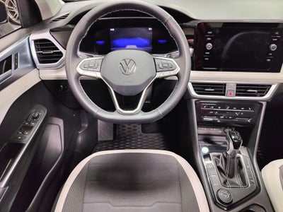 2025 Volkswagen Taos SE AWD w/Sunroof