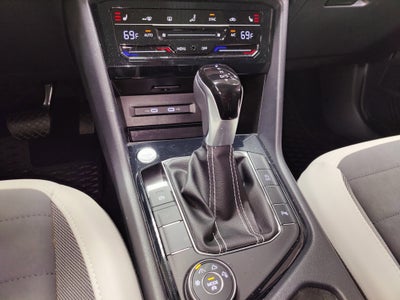 2025 Volkswagen Taos SE AWD w/Sunroof