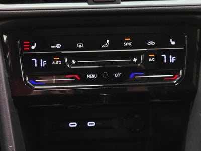 2025 Volkswagen Taos SE AWD w/Sunroof