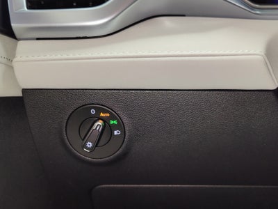 2025 Volkswagen Taos SE AWD w/Sunroof