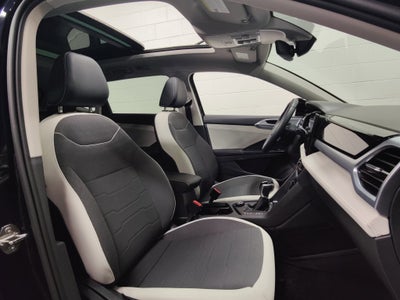 2025 Volkswagen Taos SE AWD w/Sunroof