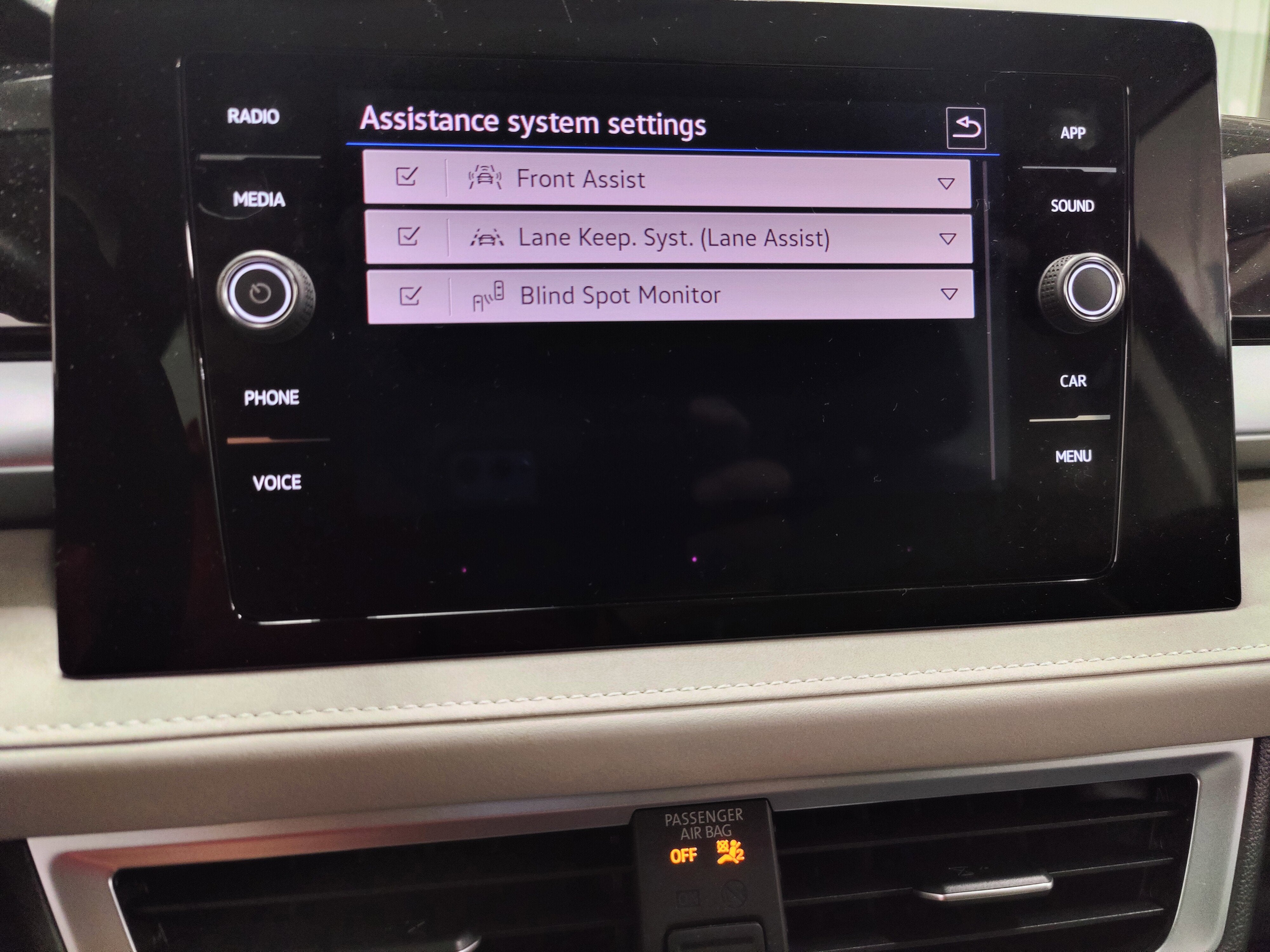 2025 Volkswagen Taos SE AWD w/Sunroof