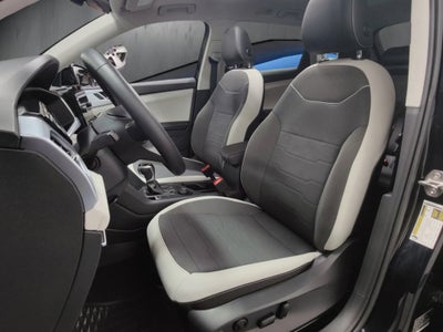2025 Volkswagen Taos SE AWD w/Sunroof