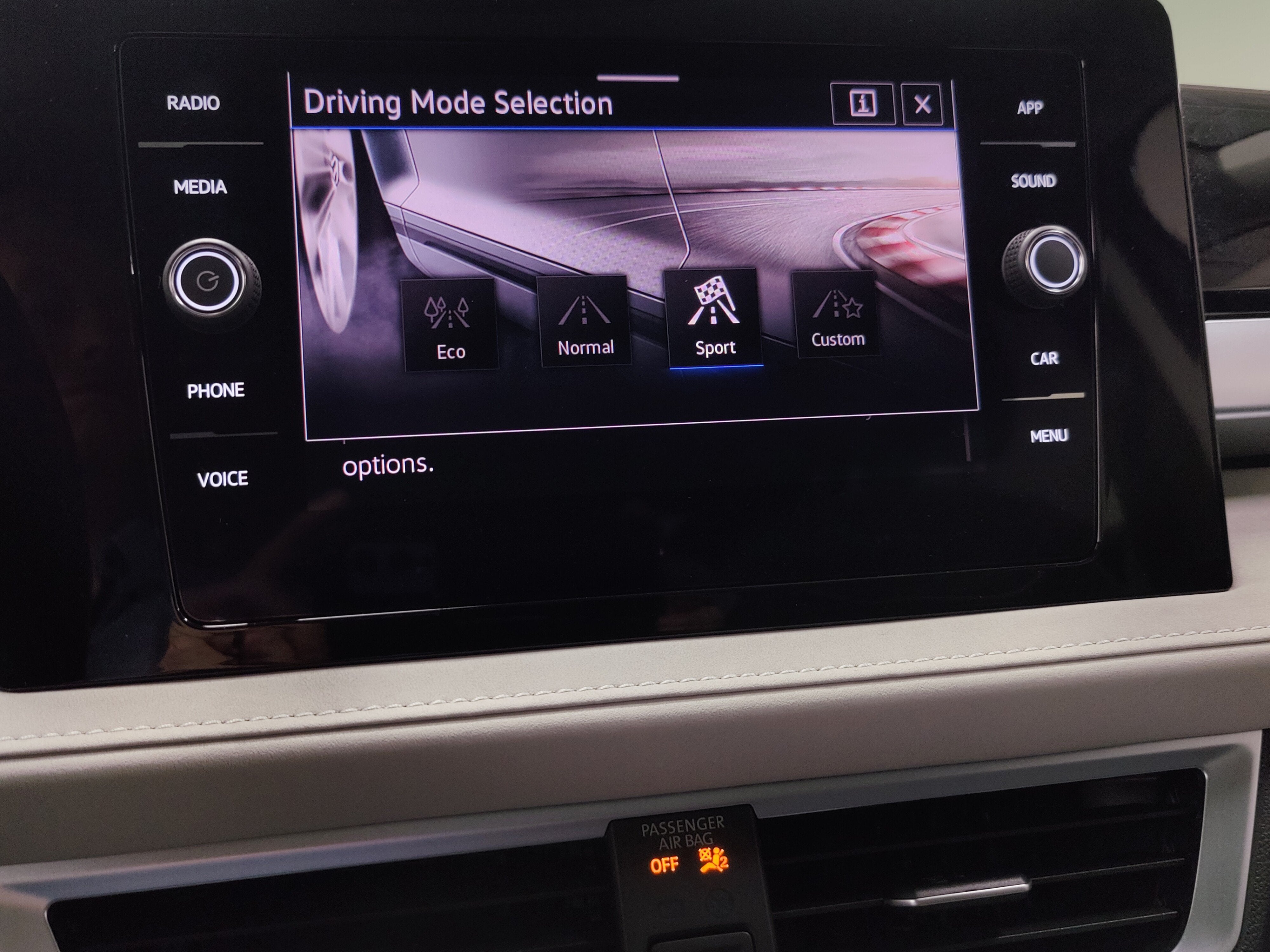 2025 Volkswagen Taos SE AWD w/Sunroof